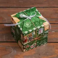 Коробка складная, подарочная новогодняя «Подарок» 10×10×10 см