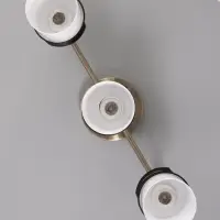 Люстра &laquo;Кипр&raquo; 3&times;40 Вт Е27 латунь/черный 52&times;26&times;26 см