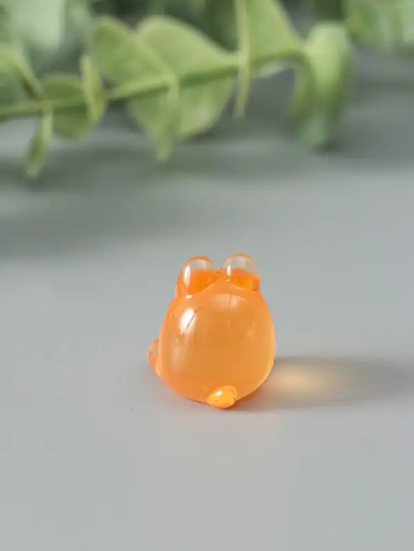 Сувенир эпоксидная смола флюоресцентный Сувенир эпоксидная смола флюоресцентный "Зайчики" набор 6 шт 1,7х1,8х2 см