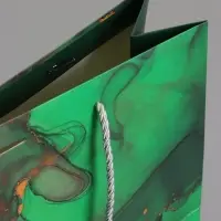 Пакет подарочный "Мрамор", зеленый с бантиком, 32 х 25 х 11 см