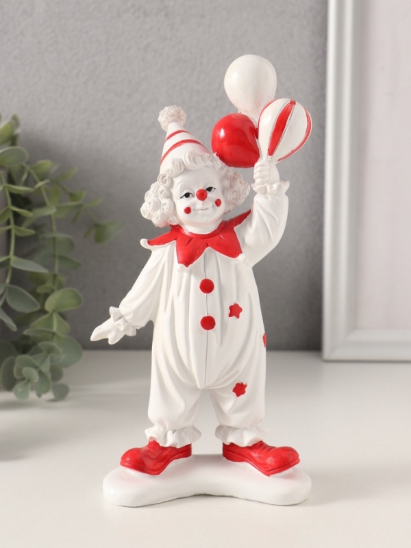 Сувенир полистоун Сувенир полистоун "Клоун с воздушными шариками" красно-белый 10х6,5х19,5 см