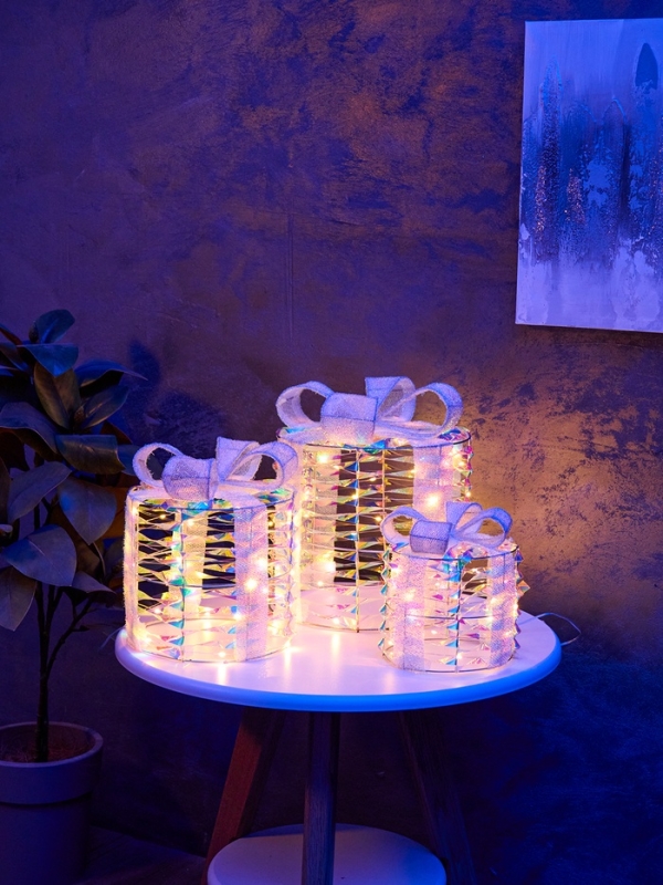 Фигура световая  Фигура световая "Подарки цилиндр серые", 25х20х15 см, 90 LED, батарейки ААх8 (не в компл.), свечение тёплое белое