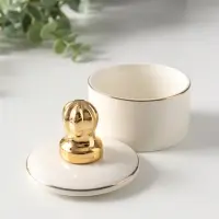 Шкатулка керамика с золотой линией "Королевская пешка" 7х7х8,5 см