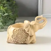 Подсвечник на 1 свечу &laquo;Слон индийский лежит&raquo;, 8&times;13&times;7 см, слоновая кость