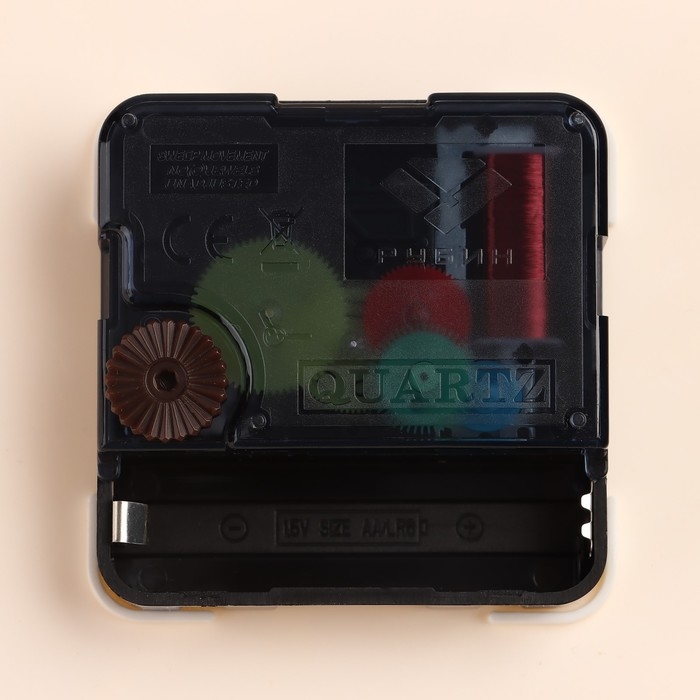 Часы настенные, интерьерные, бесшумные, d-30 см, белые с золотом Часы настенные, интерьерные, бесшумные, d-30 см, белые с золотом