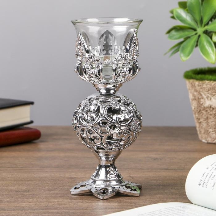 Подсвечник пластик, стекло на 1 свечу Подсвечник пластик, стекло на 1 свечу "Ажурный шар" бокал на ножке серебро 15х6х6 см