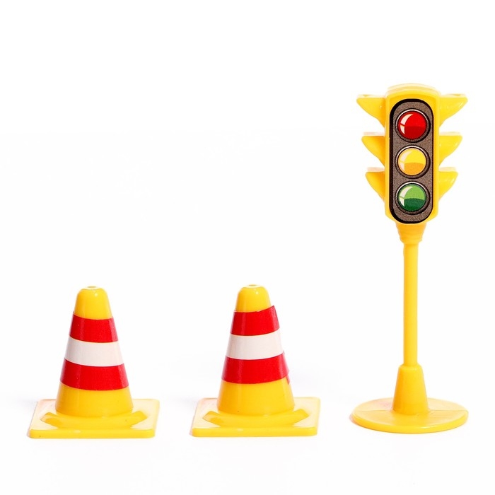 Набор машинок «Пожарная служба», 3 машинки и аксессуары Набор машинок «Пожарная служба», 3 машинки и аксессуары