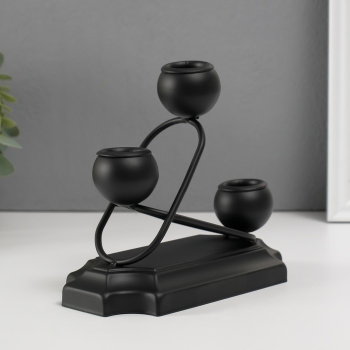 Подсвечник металл на 3 свечи  Подсвечник металл на 3 свечи "Моллекулы и овалы" чёрный d=2,5 см 8х16х14 см