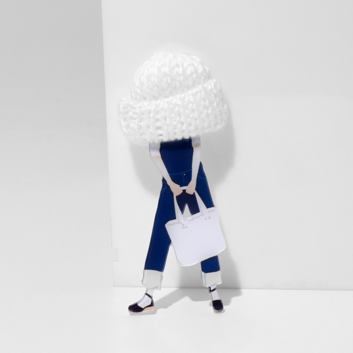 Брошь «Девочка» в комбинезоне, цветная в серебре Брошь «Девочка» в комбинезоне, цветная в серебре