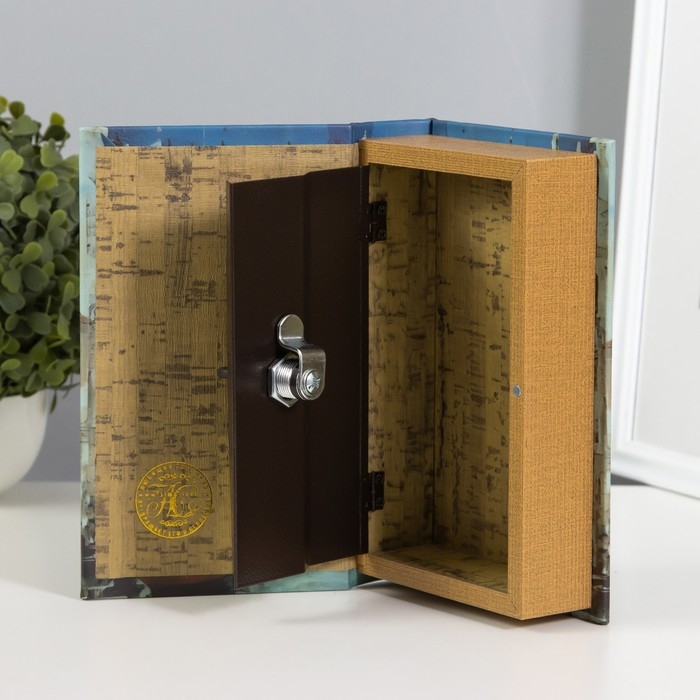 Сейф-книга дерево, кожзам Сейф-книга дерево, кожзам "Венеция" 21х13х5 см