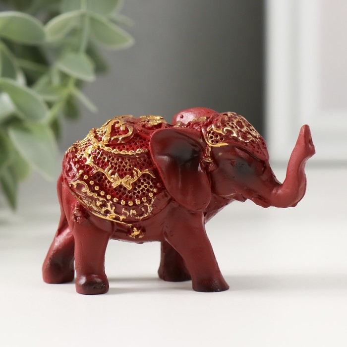 Сувенир полистоун Сувенир полистоун "Слонёнок в золотой попоне " 5х6,5х2,5 см