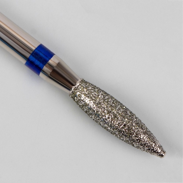 Фреза алмазная для маникюра «Пламя», средняя зернистость, 2,3 × 10 мм, в пластиковом футляре Фреза алмазная для маникюра «Пламя», средняя зернистость, 2,3 × 10 мм, в пластиковом футляре