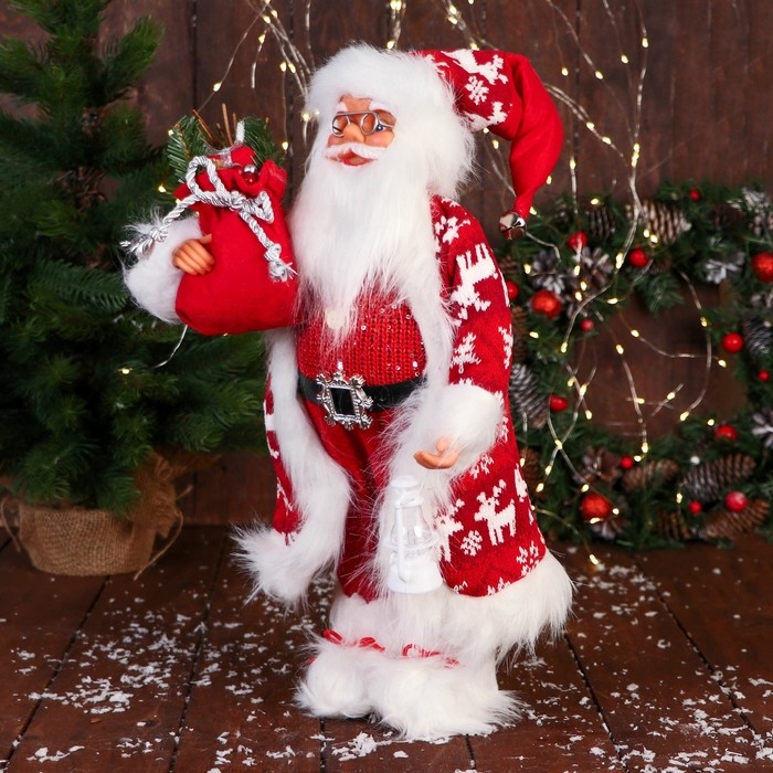 Дед Мороз "С фонариком и охапкой подарков" 50 см, красный