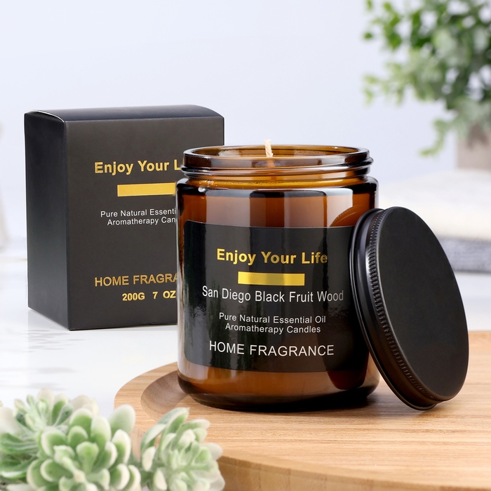 Свеча ароматическая в банке  Свеча ароматическая в банке "Черная фруктовая древесина Сан-Диего", 7х9 см