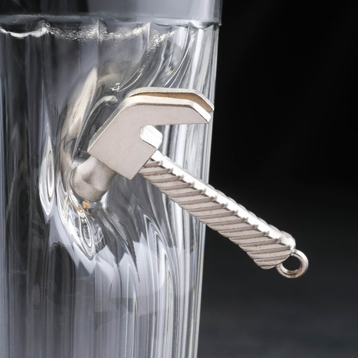 Стакан Стакан "Непробиваемый", с молотком, граненый, 250 мл