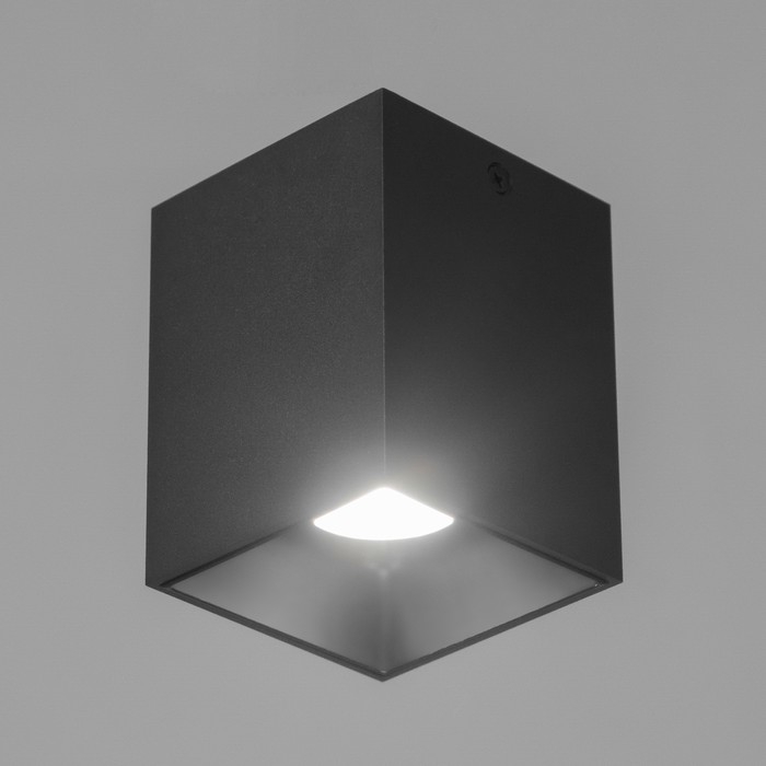 Светильник Светильник "Кубик" LED 4000К 10Вт DIM220 черный 7,5х7,5х9,5см