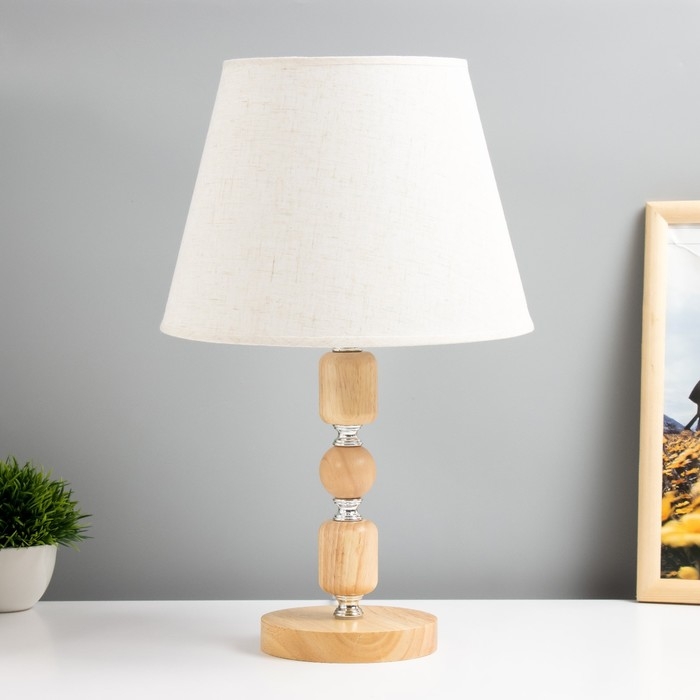 Настольная лампа Настольная лампа "Лигнум" E27 40Вт светлое дерево 25х25х37,5 см RISALUX