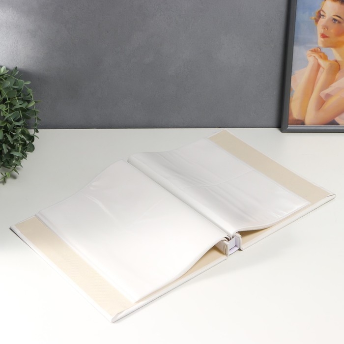 Фотоальбом на 100 фото 13х18 см Фотоальбом на 100 фото 13х18 см "Опахало из перьев и бабочки" в коробке, дерево 29,5х4х23 см 75755