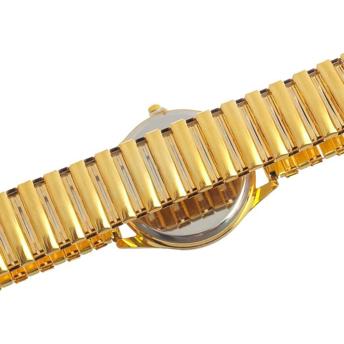 Часы наручные женские кварцевые, d-4 см, золото Часы наручные женские кварцевые, d-4 см, золото