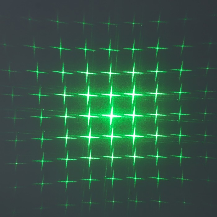 Указка лазерная 12 + 1 насадки от 2 х ААА 7,7х21 см Указка лазерная 12 + 1 насадки от 2 х ААА 7,7х21 см