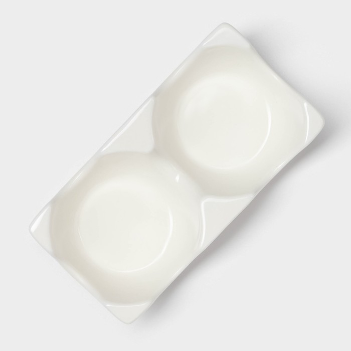 Набор фарфоровый для специй BellaTenero «Яйца», 3 предмета: солонка 60 мл, перечница 60 мл, подставка, цвет белый и бежевый