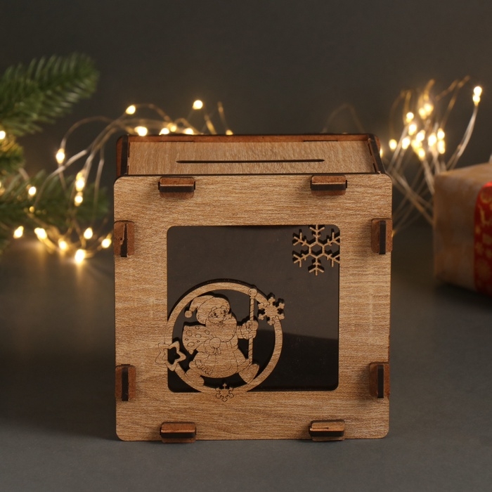 Новогодняя копилка  Новогодняя копилка "Дедушка Мороз" 12х12х9 см