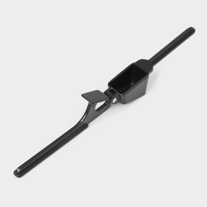 Пресс для чеснока Magistro Alum black, цвет чёрный Пресс для чеснока Magistro Alum black, цвет чёрный