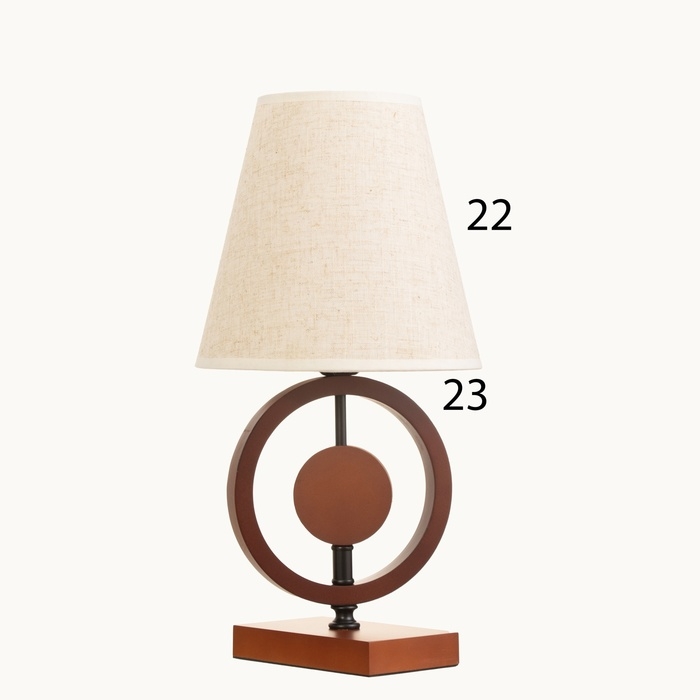 Лампа настольная Лампа настольная "Конье" 1х40Вт Е27 красный орех 11,5х11,5х27см