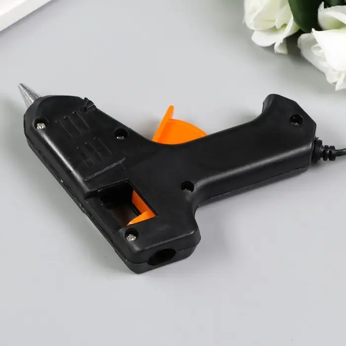 Клеевой пистолет 12&times;10.5 см питание: сетевой, диаметр стержня - 7 мм