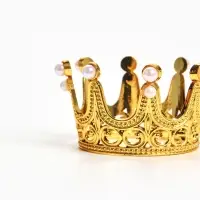 Топпер для торта &laquo;Корона&raquo;, 6.5&times;3.8 см, золотой