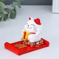 Сувенир полистоун подставка под телефон "Манэки-нэко с пожеланием" 5,8х8,5х6,5 см