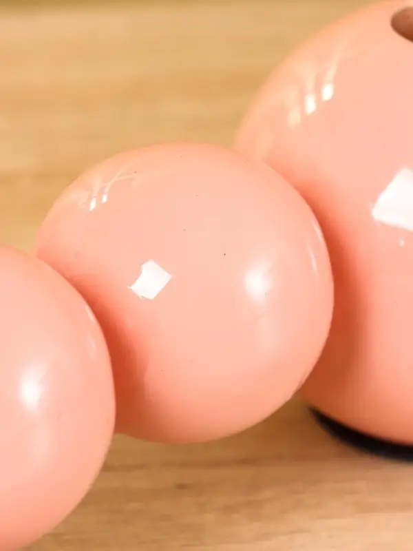 Подсвечник на 3 свечи «Бусы», с 7 сферами, 44×8×8 см, пудровый Подсвечник на 3 свечи «Бусы», с 7 сферами, 44×8×8 см, пудровый