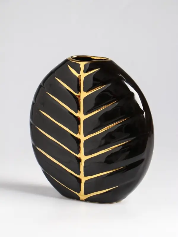 Ваза настольная керамика Ваза настольная керамика "Новайо" 18х17 см, чёрный