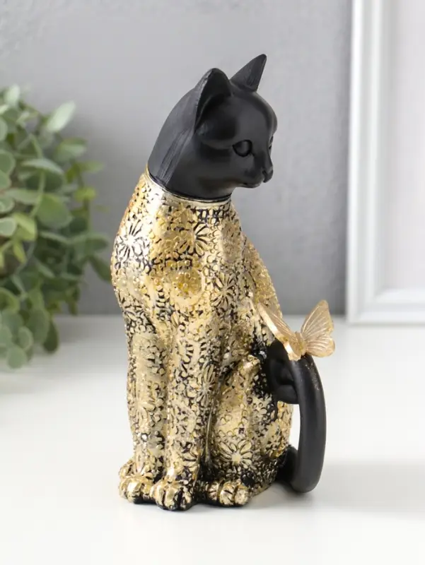 Сувенир полистоун "Чёрная кошка с бабочкой на хвосте" с золотом 9х9х19 см