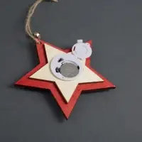 Ёлочная игрушка &laquo;Красная звезда с оленем&raquo;, 10&times;10&times;2 см, 4 LED, от батареек, свечение тёплое белое