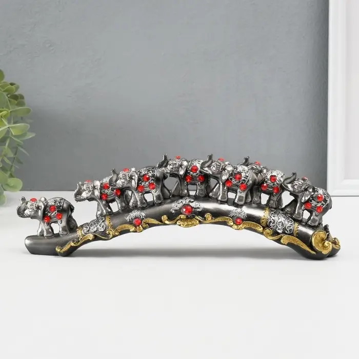 Сувенир Сувенир "7 слонов на дуге со стразами" 29,5×7×5 см