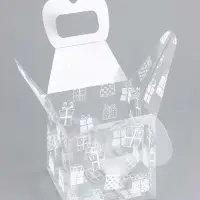 Коробка подарочная новогодняя складная ПВХ &laquo;Подарки&raquo; 8&times;8&times;8 см