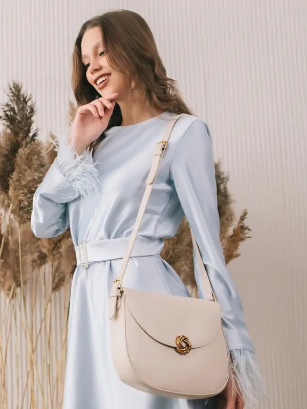 Сумка женская мессенджер TEXTURA на магните, с косметичкой, 28&times;4&times;20 см, молочная