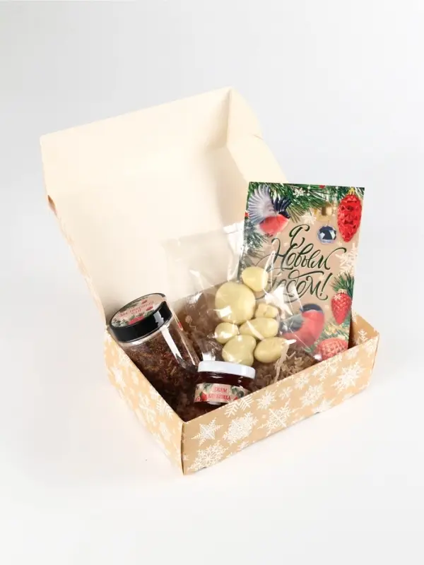 Набор новогодний  Набор новогодний "Здоровья и душевного тепла": джем, чай, орехи