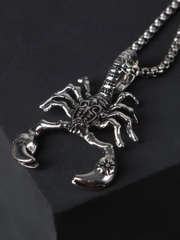 Кулон-амулет &laquo;Помпеи&raquo;, скорпион, цвет чернёное серебро, 70 см