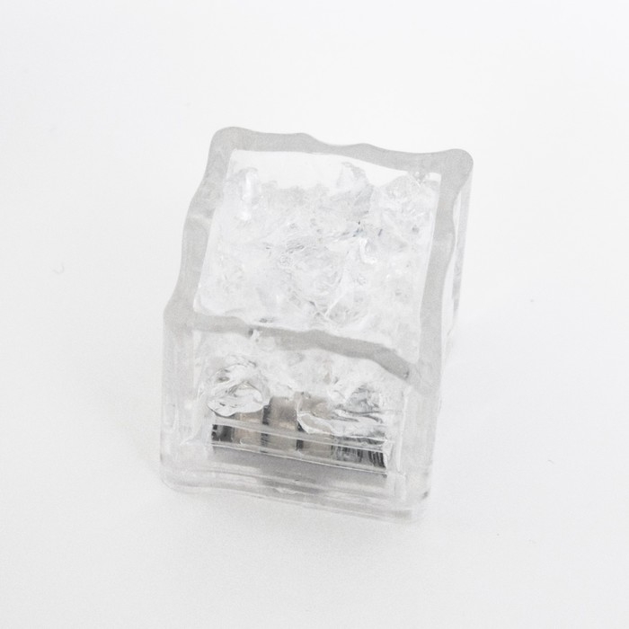 Ночник водный Ночник водный "Льдинка" LED от батареек 3хAG3 МИКС 2,6х2,6х2,7см