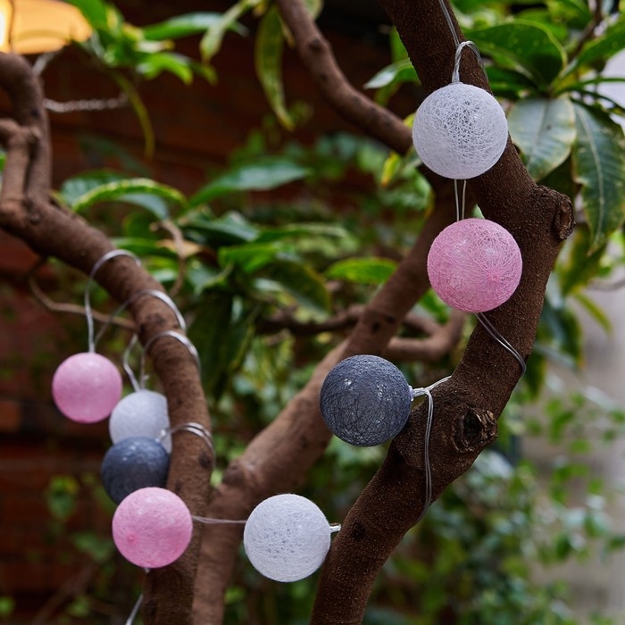 Садовая гирлянда на солнечной батарее «Клубки» Uniel, IP44, 1,8 м, теплый белый