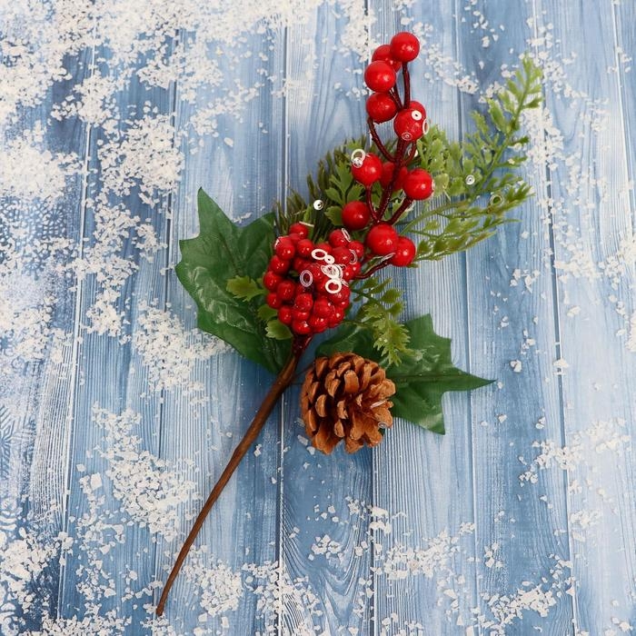 Декор  Декор "Зимняя магия" хвоя ягоды шишка, 27 см