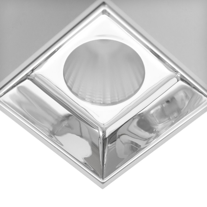 Светильник Светильник "Кубик" LED 4000К 10Вт DIM220 белый серебро 7,5х7,5х9,5см