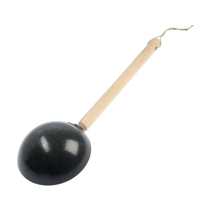 Ковш ТУНДРА, круглое дно, деревянная рукоятка, 390 мм Ковш ТУНДРА, круглое дно, деревянная рукоятка, 390 мм