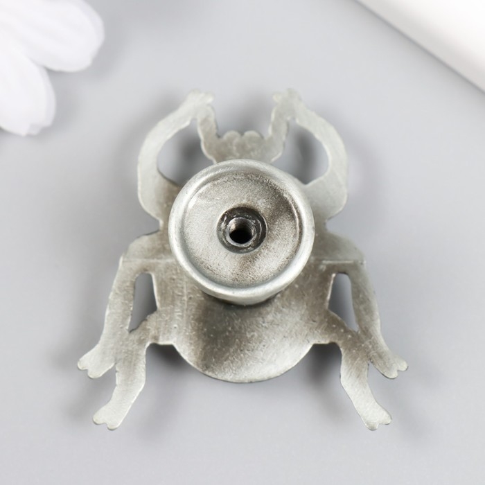 Ручка для шкатулки металл Ручка для шкатулки металл "Божья коровка" состаренное серебро 4,8х4,3 см