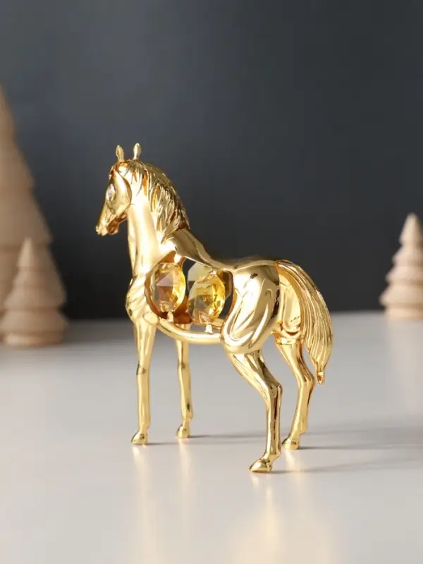 Сувенир Лошадь с 4-мя желтыми хрусталиками, 9х3х9 см. Сувенир Лошадь с 4-мя желтыми хрусталиками, 9х3х9 см.