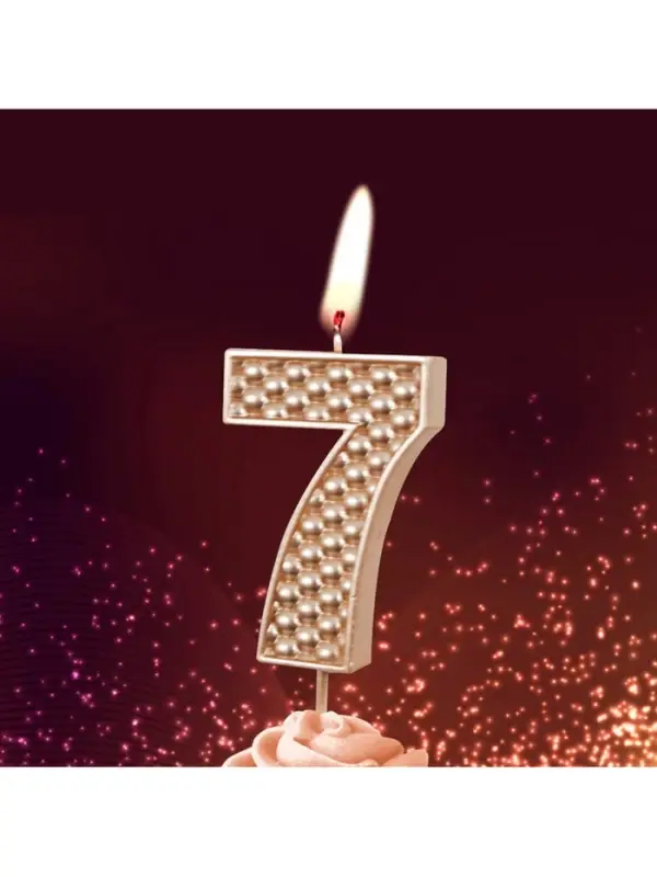 Свеча в торт на шпажке "Жемчужная", цифра "7", шампань