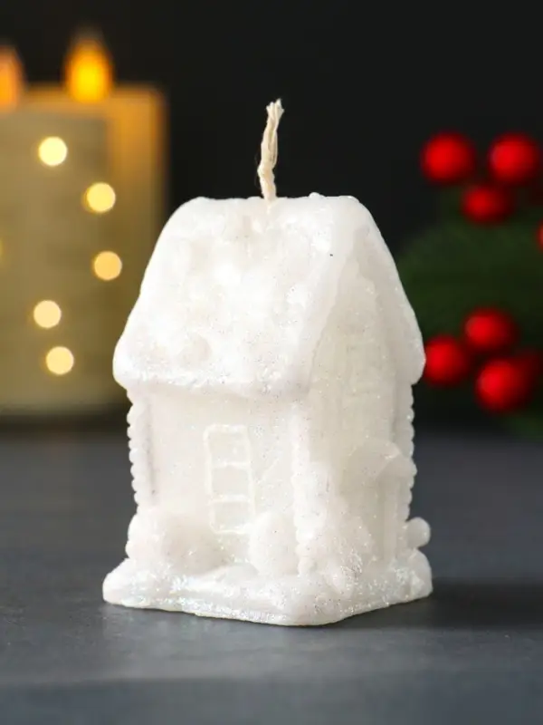 Свеча новогодняя Свеча новогодняя "Домик с Пряником" 40х70мм, белый