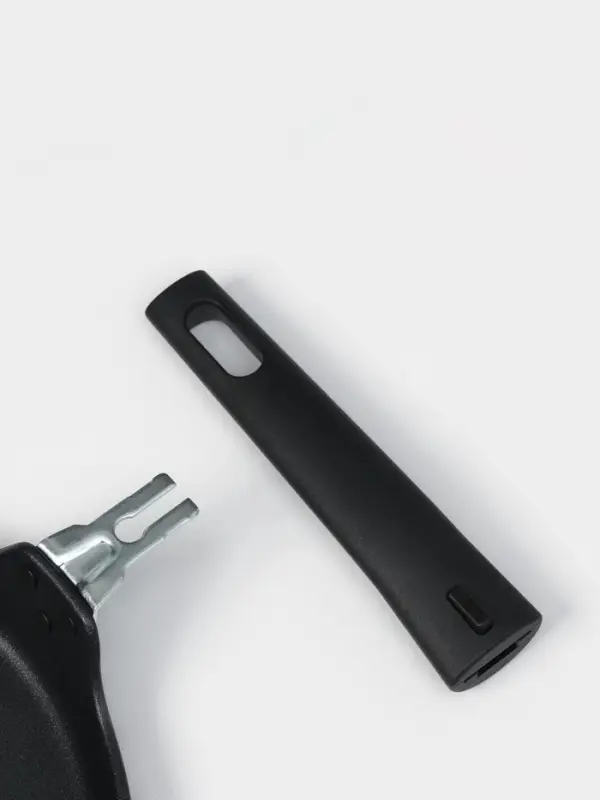 Сковорода блинная KUKMARA &laquo;Традиция&raquo;, d=24 см, съёмная ручка, антипригарное покрытие, алюминий, чёрная